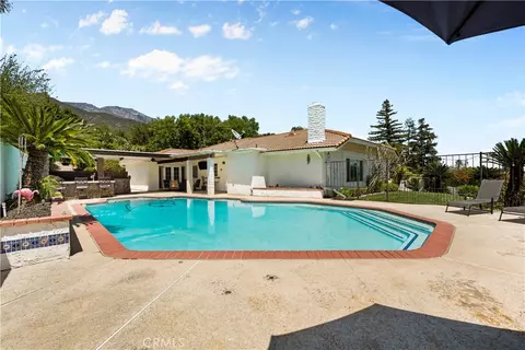 Exterior - 2485 San Mateo Dr, Upland, CA 91784 photo 11 of 14
