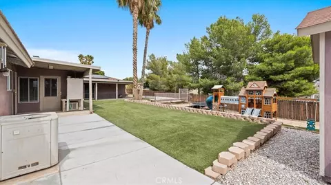 Exterior - 16165 Chiwi, Apple Valley, CA 92307 photo 4 of 6