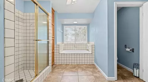 Bath - 16165 Chiwi, Apple Valley, CA 92307 photo 2 of 3