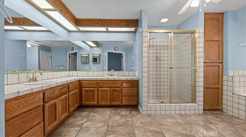 Bath - 16165 Chiwi, Apple Valley, CA 92307 photo 1 of 3