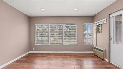 Living - 16165 Chiwi, Apple Valley, CA 92307 photo 4 of 4