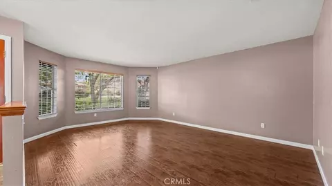 Living - 16165 Chiwi, Apple Valley, CA 92307 photo 2 of 4