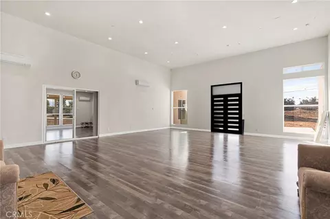 Living - 2540 Monroe St, Riverside, CA 92504 photo 1 of 2