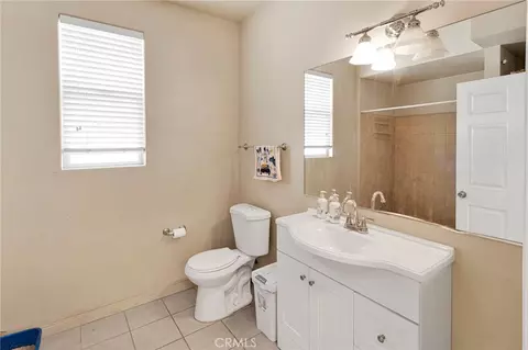 Bath - 2540 Monroe St, Riverside, CA 92504 photo 2 of 9