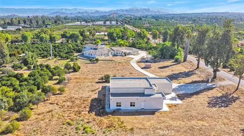 View/Area - 2540 Monroe St, Riverside, CA 92504 photo 7 of 11