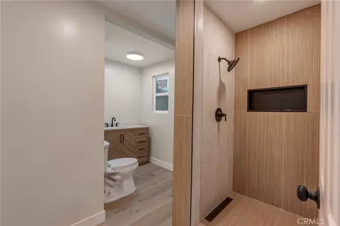 Bath - 1459 Ross St, Wrightwood, CA 92397 photo 1 of 3