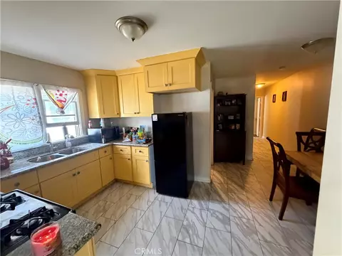 Kitchen - 936 N Laurel, Ontario, CA 91762 photo 3 of 3