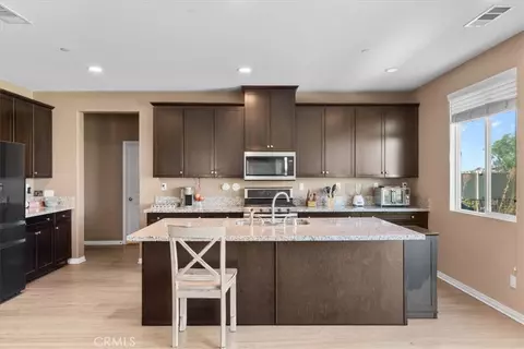 Kitchen - 36554 Artisan Pl, Beaumont, CA 92223 photo 1 of 2