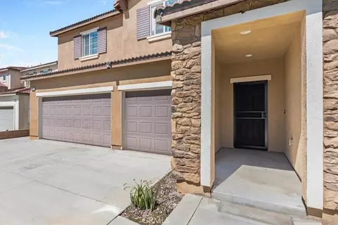 Exterior - 36554 Artisan Pl, Beaumont, CA 92223 photo 3 of 16
