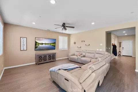 Entry Way - 36554 Artisan Pl, Beaumont, CA 92223 photo 4 of 10