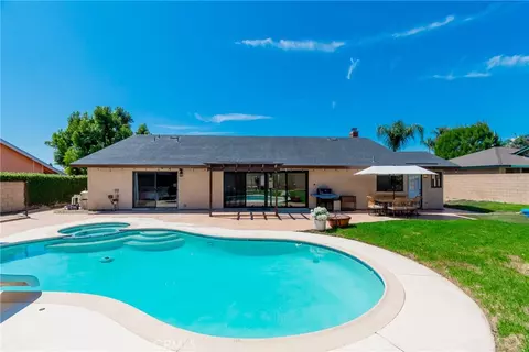 Exterior - 11159 Carriage Ave, Montclair, CA 91763 photo 6 of 7