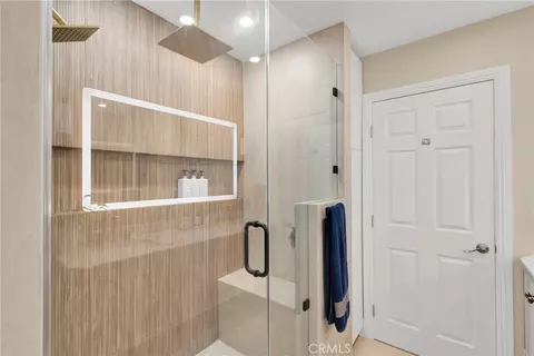 Bath - 11159 Carriage Ave, Montclair, CA 91763 photo 2 of 5