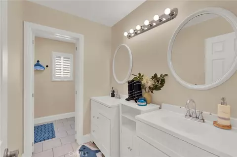 Bath - 11159 Carriage Ave, Montclair, CA 91763 photo 5 of 5