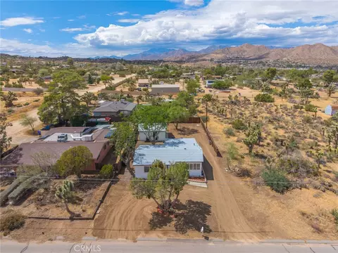 View/Area - 7888 Fox Trl, Yucca Valley, CA 92284 photo 4 of 4