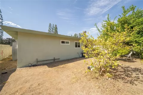 Exterior - 527 E Maple, Monrovia, CA 91016 photo 15 of 17