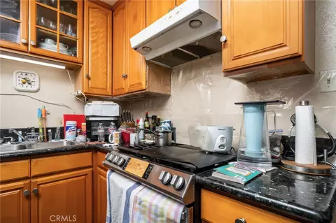 Kitchen - 527 E Maple, Monrovia, CA 91016 photo 2 of 5