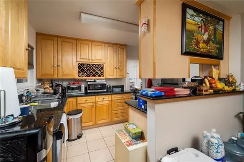 Kitchen - 527 E Maple, Monrovia, CA 91016 photo 3 of 5