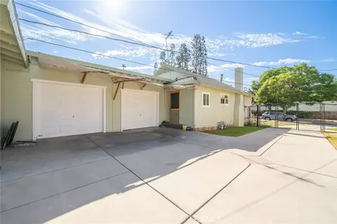 Exterior - 527 E Maple, Monrovia, CA 91016 photo 7 of 17