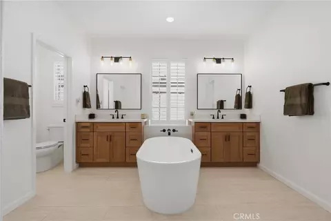 Bath - 1451 Cole Ln, Upland, CA 91784 photo 3 of 6