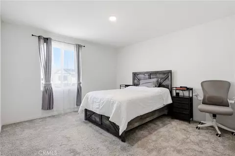 Bedroom - 10260 Torrey Ct, Hesperia, CA 92345 photo 5 of 6