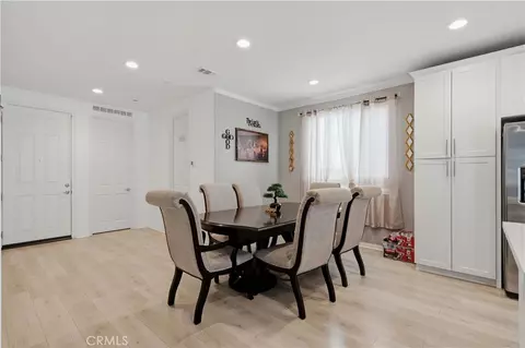 Dining - 10260 Torrey Ct, Hesperia, CA 92345 photo 2 of 2