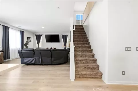 Entry Way - 10260 Torrey Ct, Hesperia, CA 92345 photo 9 of 12