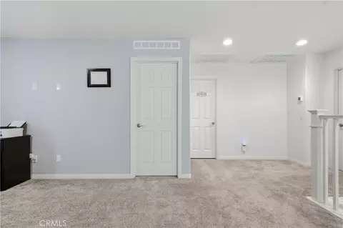 Entry Way - 10260 Torrey Ct, Hesperia, CA 92345 photo 10 of 12