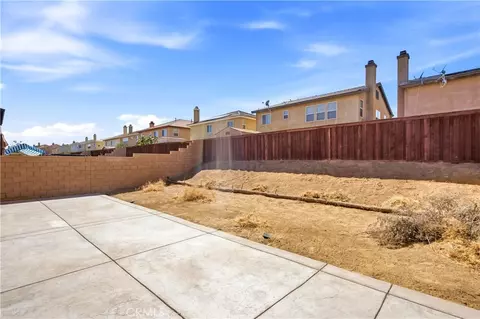 Exterior - 10260 Torrey Ct, Hesperia, CA 92345 photo 6 of 6