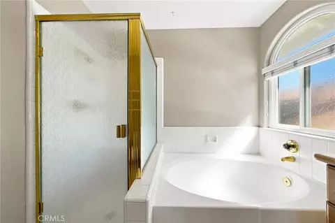 Bath - 11813 Mount Everett Ct, Rancho Cucamonga, CA 91737 photo 1 of 2