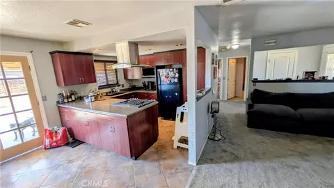 Entry Way - 11746 Mohawk Rd, Apple Valley, CA 92308 photo 3 of 3