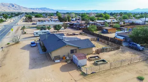 View/Area - 11746 Mohawk Rd, Apple Valley, CA 92308 photo 4 of 6