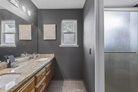 Bath - 29042 Jasmine Crk, Highland, CA 92346 photo 1 of 2