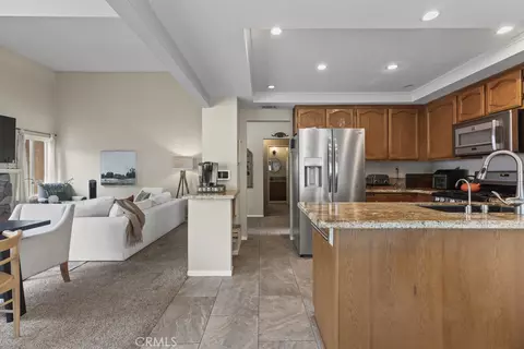 Kitchen - 29042 Jasmine Crk, Highland, CA 92346 photo 4 of 4