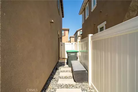 Exterior - 40706 Melrose, Temecula, CA 92591 photo 9 of 11