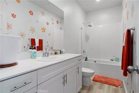 Bath - 40706 Melrose, Temecula, CA 92591 photo 2 of 4