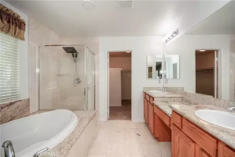 Bath - 1532 Geyser St, Upland, CA 91784 photo 6 of 8