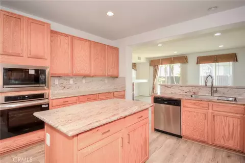 Kitchen - 1532 Geyser St, Upland, CA 91784 photo 4 of 6