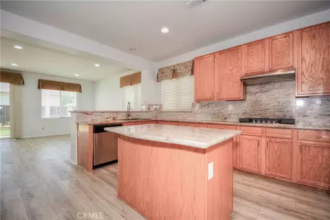 Kitchen - 1532 Geyser St, Upland, CA 91784 photo 2 of 6