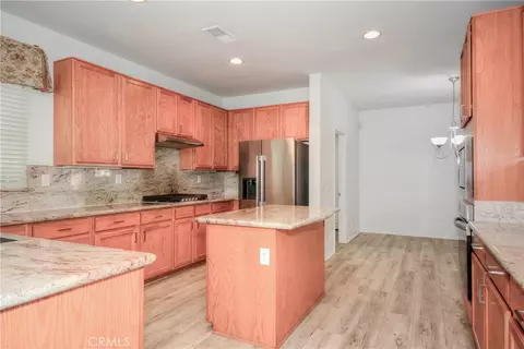Kitchen - 1532 Geyser St, Upland, CA 91784 photo 5 of 6