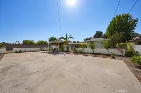 Exterior - 2989 Ladera Rd, San Bernardino, CA 92405 photo 14 of 17