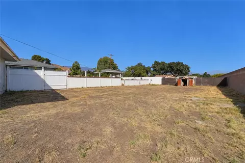 Exterior - 2989 Ladera Rd, San Bernardino, CA 92405 photo 17 of 17