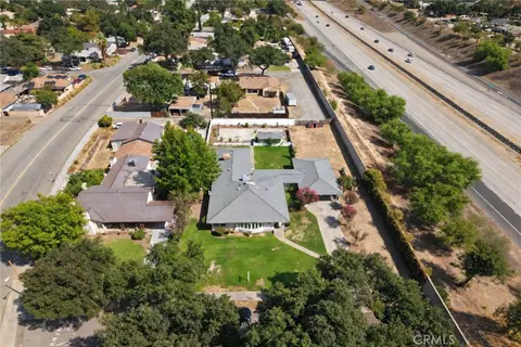 View/Area - 2989 Ladera Rd, San Bernardino, CA 92405 photo 3 of 14