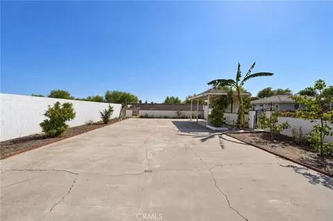 Exterior - 2989 Ladera Rd, San Bernardino, CA 92405 photo 13 of 17