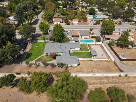 View/Area - 2989 Ladera Rd, San Bernardino, CA 92405 photo 5 of 14