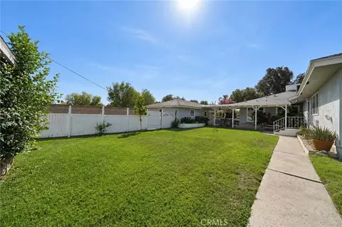 Exterior - 2989 Ladera Rd, San Bernardino, CA 92405 photo 12 of 17