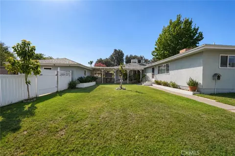 Exterior - 2989 Ladera Rd, San Bernardino, CA 92405 photo 11 of 17