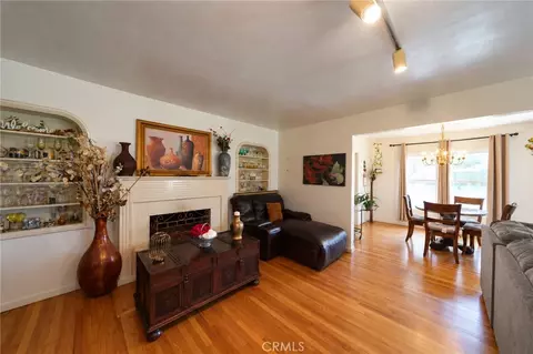Living - 2989 Ladera Rd, San Bernardino, CA 92405 photo 4 of 5