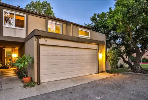 672 Greendale Ln, Pomona, CA 91767