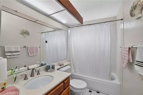 Bath - 19061 Gold, Walnut, CA 91789 photo 1 of 3