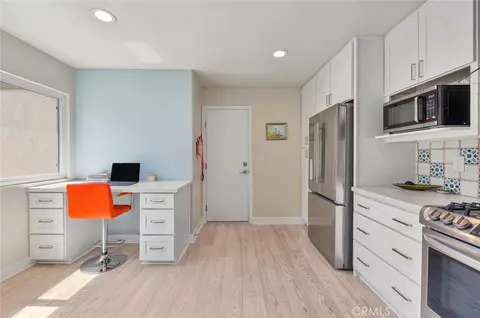 Kitchen - 434 Champlain, Claremont, CA 91711 photo 6 of 7